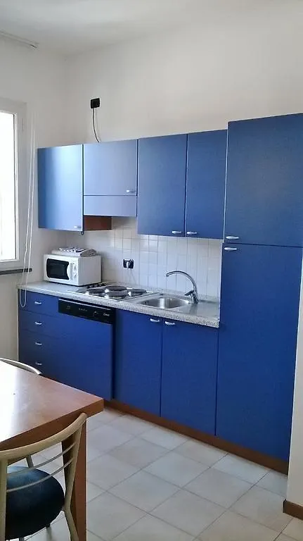 Riviera Residence 마리아나디피에트라산타
