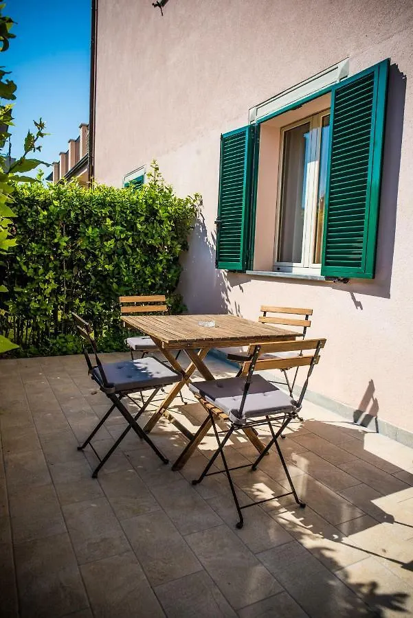 شقة فندقية مارينا دي بييتراسانْت Riviera Residence